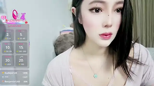 Snapshot of XIAOJIEBB-2025 chatting on October 16, 12:28 pm XIAOJIEBB-2025 online show from October 16, 12:28 pm