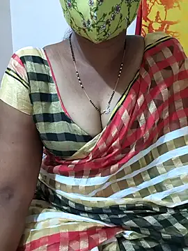 Snapshot of Best_Kannada_Couple chatting on November 10, 5:56 pm Best Kannada Couple online show from November 10, 5:56 pm