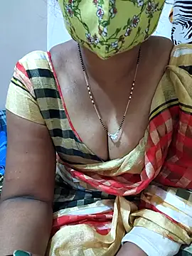 Snapshot of Best_Kannada_Couple chatting on November 13, 6:01 am Best Kannada Couple online show from November 13, 6:01 am