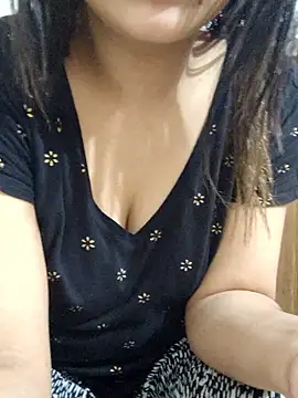 Tanha18 online show from December 3, 6:39 pm