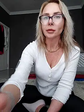 ElenabonyX online show from January 10, 11:34 am