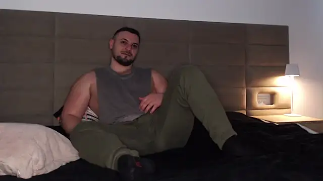 Snapshot of BriannSmith chatting on February 20, 1:55 pm BriannSmith online show from February 20, 1:55 pm