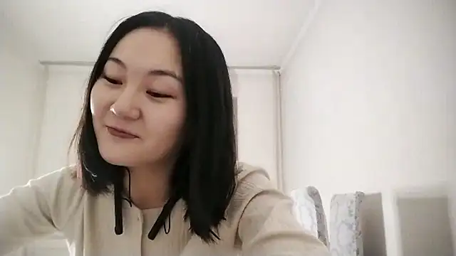 Lyndasilk online show from November 12, 2:17 pm