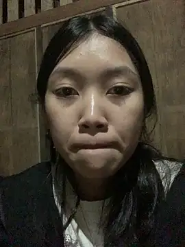 Snapshot of linh-lan1 chatting on November 2, 4:53 pm linh-lan1 online show from November 2, 4:53 pm