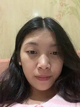 Snapshot of linh-lan1 chatting on November 20, 1:33 pm linh-lan1 online show from November 20, 1:33 pm