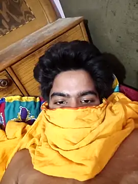 delhi  man 1 online show from April 26, 8:01 am