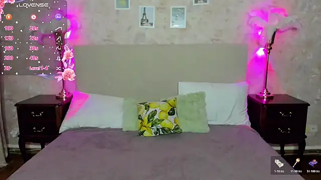 Snapshot of MargoChill chatting on November 24, 2:17 pm MargoChill online show from November 24, 2:17 pm