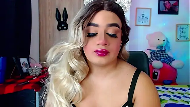 Snapshot of Sofiabigcock22 chatting on November 24, 11:10 am Sofiabigcock22 online show from November 24, 11:10 am