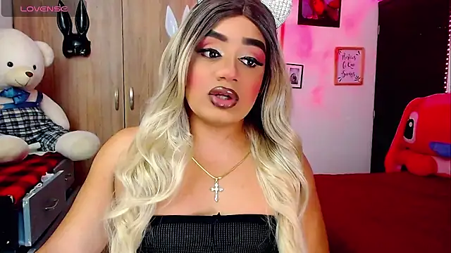 Snapshot of Sofiabigcock22 chatting on December 14, 5:02 am Sofiabigcock22 online show from December 14, 5:02 am