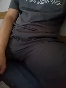 Snapshot of gande_003 chatting on November 12, 9:21 am gande 003 online show from November 12, 9:21 am