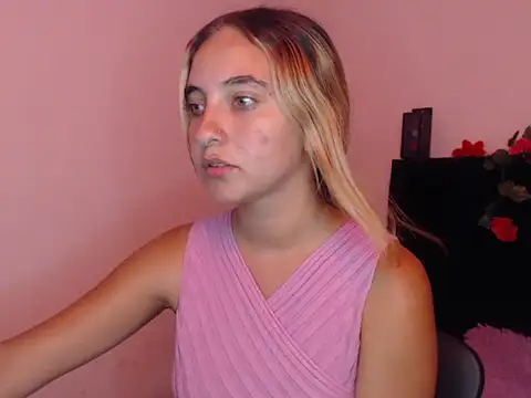 mandyy petite online show from October 14, 8:09 pm
