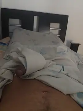 Snapshot of Ruberga20 chatting on October 14, 4:24 am Ruberga20 online show from October 14, 4:24 am