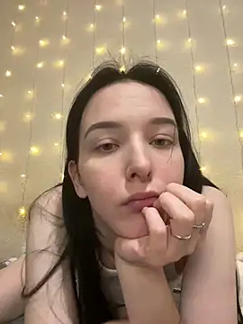 Snapshot of _LovelyDana_ chatting on October 13, 4:29 pm LovelyDana online show from October 13, 4:29 pm