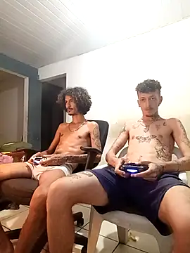 RuivoDotado24cm online show from February 25, 10:19 pm