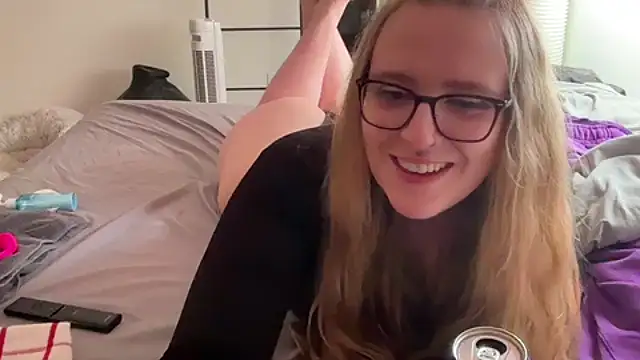 Pattyworld69 online show from October 12, 5:45 pm