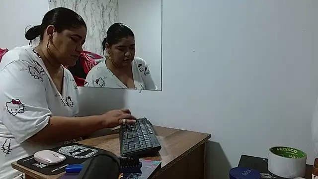  Danna Milf  online show from November 27, 12:40 pm