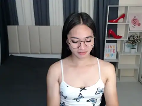 PetiteAsianMarian online show from October 20, 9:59 pm