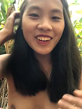 Snapshot of namicute chatting on November 22, 2:10 am namicute online show from November 22, 2:10 am