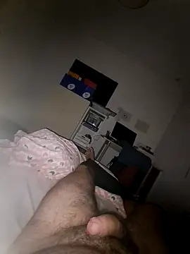 Snapshot of nico33000a chatting on November 1, 7:43 am nico33000a online show from November 1, 7:43 am