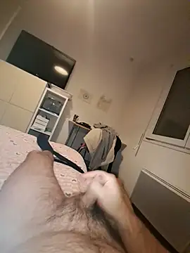 Snapshot of nico33000a chatting on December 17, 4:57 pm nico33000a online show from December 17, 4:57 pm