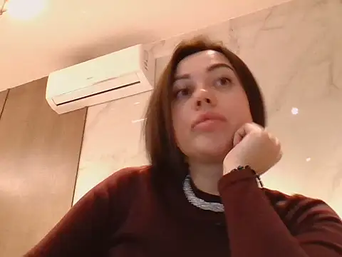 Snapshot of Yanorell chatting on February 25, 8:57 am Yanorell online show from February 25, 8:57 am