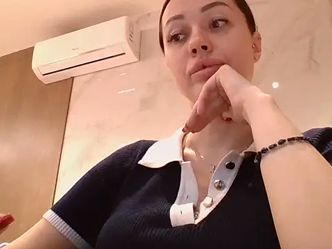 Snapshot of Yanorell chatting on February 26, 9:30 am Yanorell online show from February 26, 9:30 am