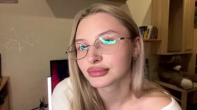 VictoriaMystery online show from November 9, 1:09 pm