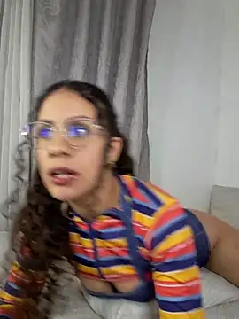 Snapshot of danna_gomez_07 chatting on October 25, 11:32 pm danna gomez 07 online show from October 25, 11:32 pm