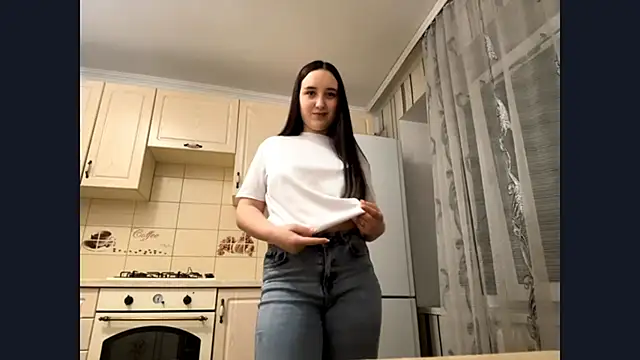 Snapshot of DaisyMolly chatting on November 27, 10:01 pm DaisyMolly online show from November 27, 10:01 pm