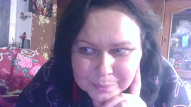 Snapshot of CharleeKendall chatting on October 22, 1:00 pm CharleeKendall online show from October 22, 1:00 pm