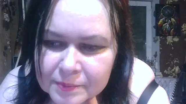 Snapshot of CharleeKendall chatting on November 19, 8:53 pm CharleeKendall online show from November 19, 8:53 pm