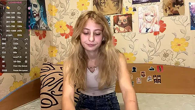 Snapshot of AmeliLia chatting on November 3, 3:46 pm AmeliLia online show from November 3, 3:46 pm