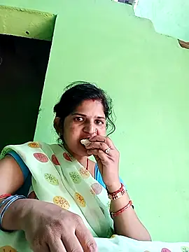 Karishma cute online show from November 22, 6:45 am