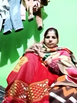 Karishma cute online show from January 8, 1:24 pm