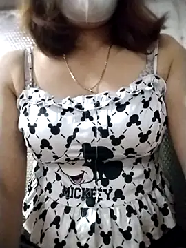 YiyinLy online show from October 14, 2:29 pm