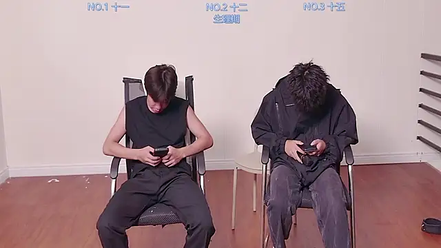 Snapshot of hyboys chatting on October 14, 10:49 am hyboys online show from October 14, 10:49 am