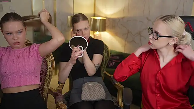 Jessica start online show from December 2, 11:26 am