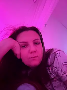 Amy  Leee  online show from January 17, 12:21 pm