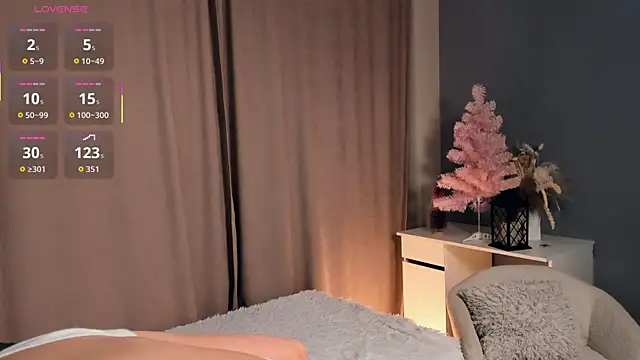 Snapshot of KrisWaller chatting on December 16, 3:17 pm KrisWaller online show from December 16, 3:17 pm