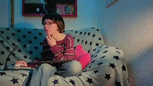 Snapshot of ReincarnatedAngel chatting on October 16, 5:58 pm ReincarnatedAngel online show from October 16, 5:58 pm