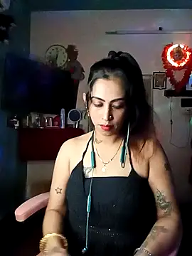 Snapshot of Darling_Annie chatting on November 11, 6:41 pm Darling Annie online show from November 11, 6:41 pm