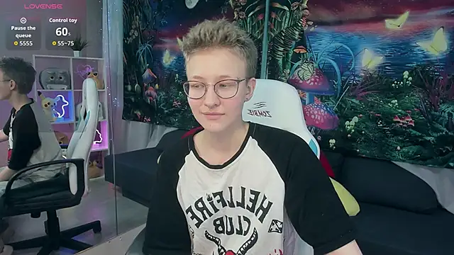 EllaSloan online show from October 21, 6:03 am