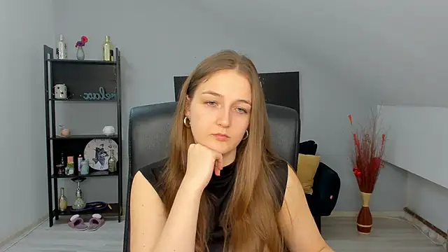 AnneWilsonn online show from March 12, 5:02 am