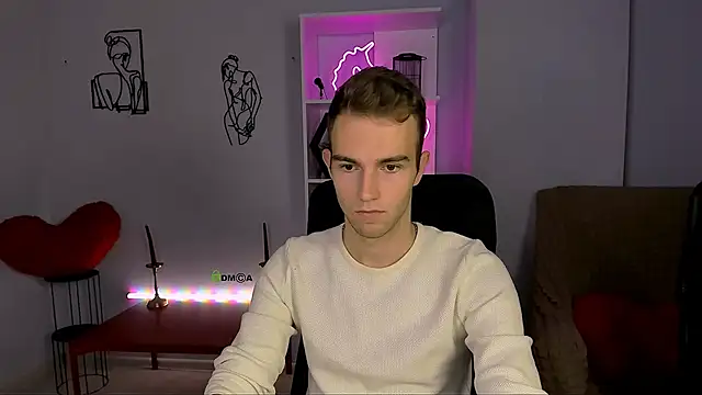 Snapshot of astren_villo chatting on November 6, 1:12 pm astren villo online show from November 6, 1:12 pm