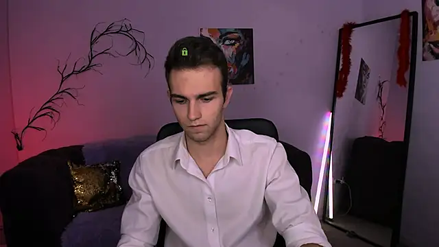 Snapshot of astren_villo chatting on November 20, 8:19 pm astren villo online show from November 20, 8:19 pm