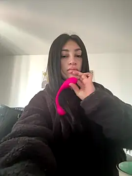 Cara-Hadley online show from November 3, 1:23 pm