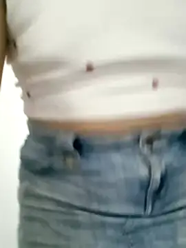 Snapshot of La-Gatiita-trans chatting on October 16, 2:34 am La-Gatiita-trans online show from October 16, 2:34 am