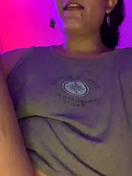 Snapshot of La-Gatiita-trans chatting on October 19, 3:51 am La-Gatiita-trans online show from October 19, 3:51 am