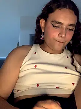 Snapshot of La-Gatiita-trans chatting on October 29, 1:41 am La-Gatiita-trans online show from October 29, 1:41 am