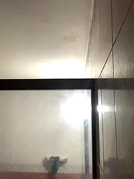 Snapshot of La-Gatiita-trans chatting on November 5, 11:16 pm La-Gatiita-trans online show from November 5, 11:16 pm